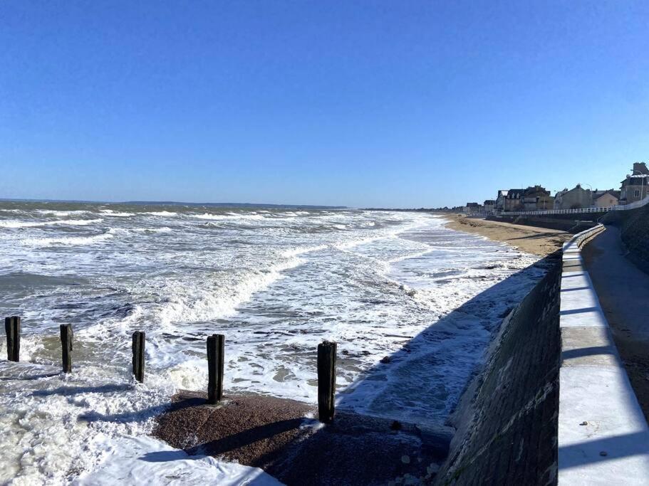 L'Appart' Du Bord De Mer 150M De La Plage Lion-sur-Mer Buitenkant foto